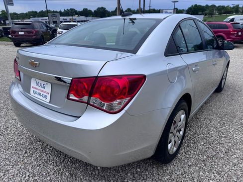 Used 2016 Chevrolet Cruze LS FWD image 6