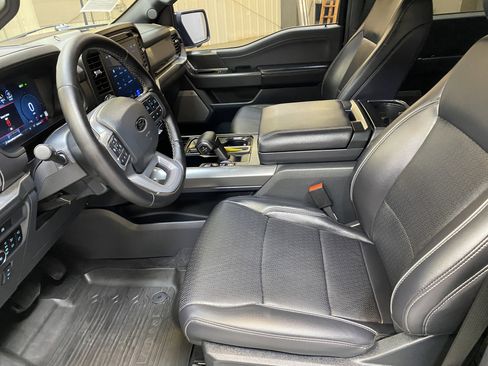 Used 2025 Ford F150 Lariat w/ Equipment Group 501A Mid image 21