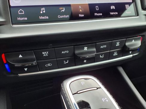 Used 2023 Maserati Levante Modena image 25