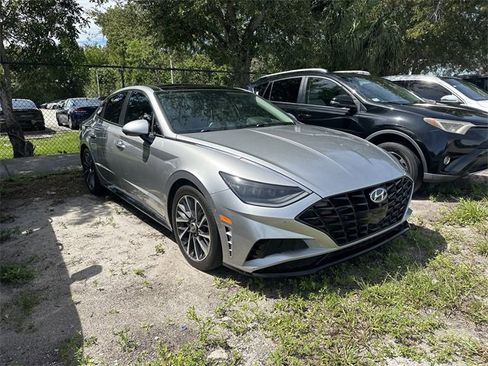 Used 2020 Hyundai Sonata Limited image 2