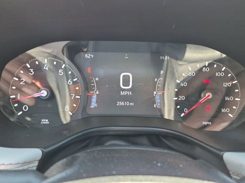 Used 2025 Jeep Compass Limited image 7