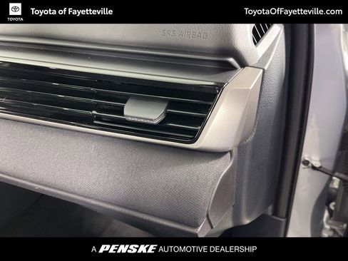 Used 2025 Toyota Camry LE image 18