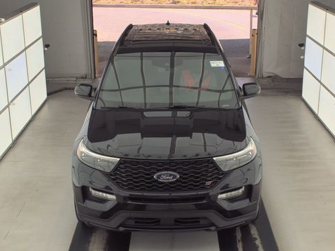 Used 2021 Ford Explorer ST w/ Equipment Group 401A image 2
