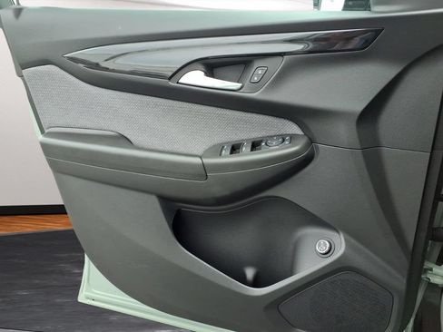 New 2026 Chevrolet TrailBlazer LT w/ Convenience Package FWD image 17