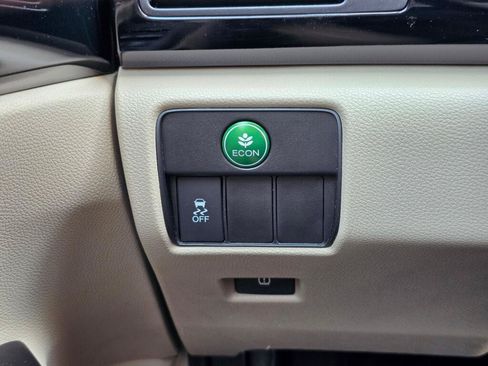 Used 2016 Honda Accord LX image 26