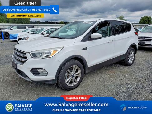 Used 2017 Ford Escape SE w/ SE Cold Weather Package AWD/4WD image 1