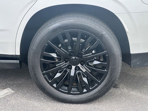 Used 2023 Chevrolet Tahoe High Country image 9