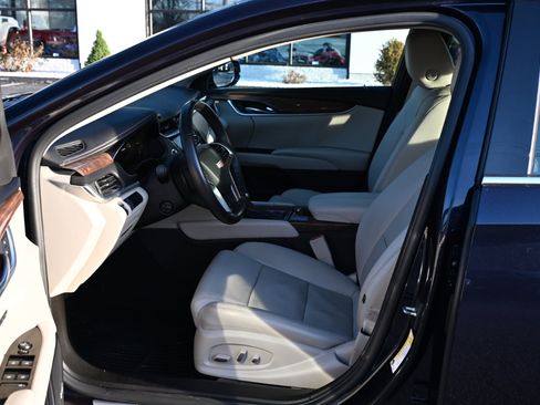 Used 2019 Cadillac XTS Luxury w/ Driver Awareness Package image 21