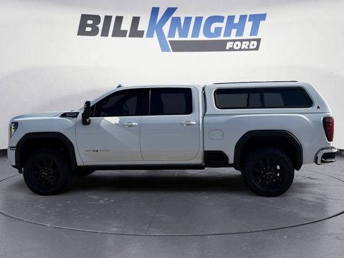 Used 2024 GMC Sierra 2500 AT4 w/ AT4 Premium Plus Package image 2