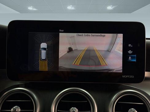 Used 2022 Mercedes-Benz GLC 300 image 30