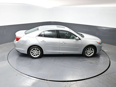 Used 2014 Chevrolet Malibu LT FWD image 12