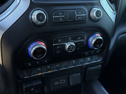 Used 2021 GMC Sierra 1500 SLT image 20