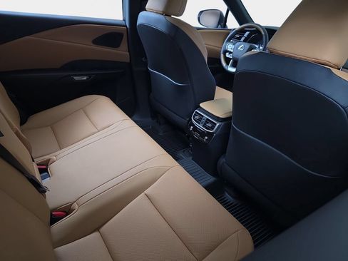 New 2026 Lexus RX 350h AWD/4WD image 11