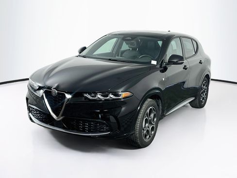 Used 2024 Alfa Romeo Tonale Ti AWD/4WD image 3