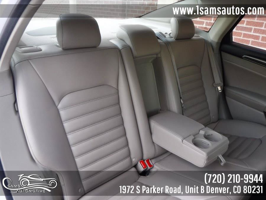 Used 2020 Ford Fusion SEL FWD image 21
