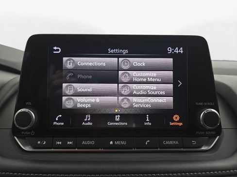 Used 2026 Nissan Rogue SV FWD image 21