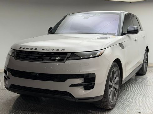 Used 2023 Land Rover Range Rover Sport SE image 1