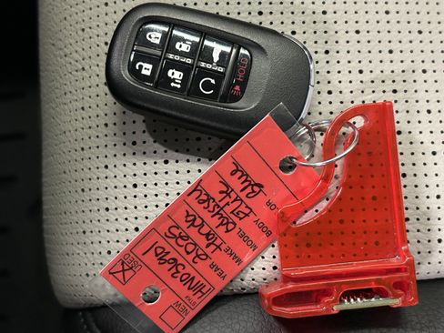 Certified 2025 Honda Odyssey Elite image 34