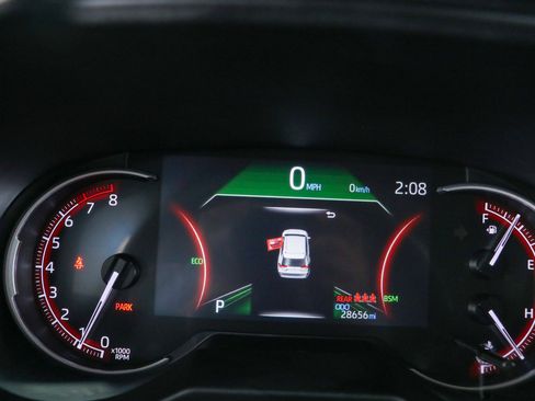Used 2023 Toyota RAV4 XLE w/ Convenience Package FWD image 15