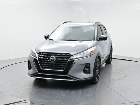 Used 2024 Nissan Kicks SR w/ SR Premium Package FWD image 20