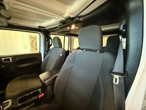 Used 2021 Jeep Wrangler Unlimited Sport AWD/4WD image 26