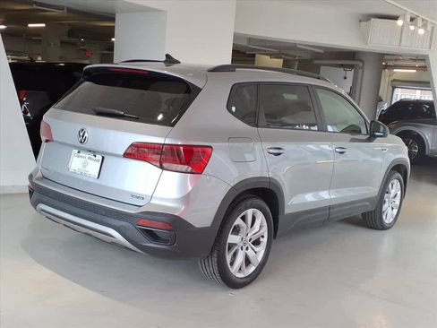 Certified 2023 Volkswagen Taos S image 4