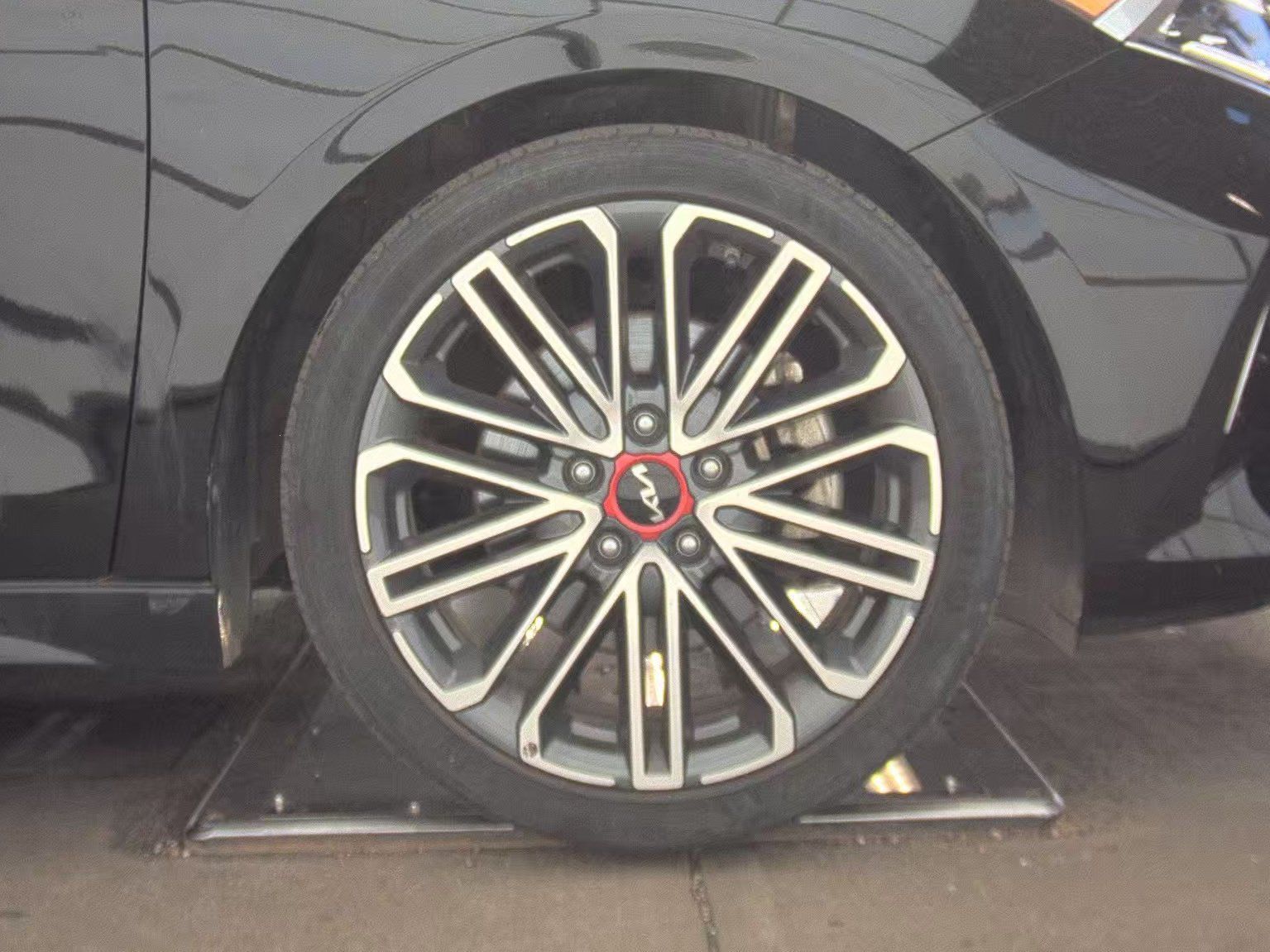 Used 2023 Kia Forte GT FWD image 17