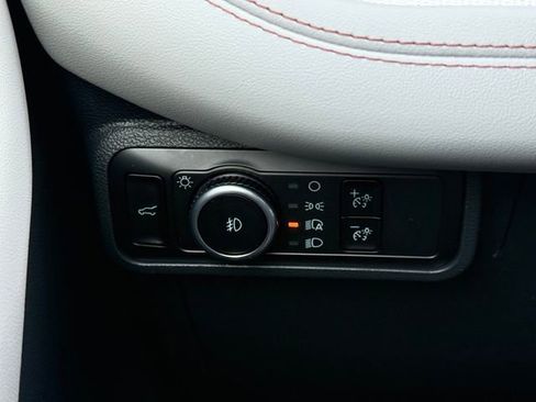 New 2026 Ford Explorer Active w/ Active Comfort Package image 23