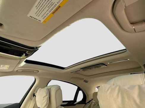 Certified 2022 Mercedes-Benz S 580 4MATIC Sedan w/ Rear Seat Package image 23