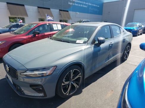 Used 2024 Volvo S60 B5 Core FWD image 4