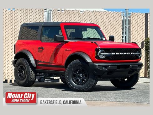 Used 2022 Ford Bronco Wildtrak AWD/4WD image 1
