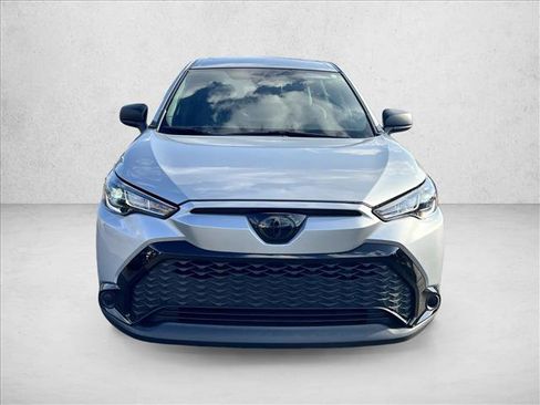 Certified 2025 Toyota Corolla Cross AWD Hybrid image 2