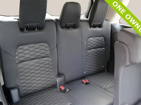 Used 2025 Nissan Pathfinder SV image 19