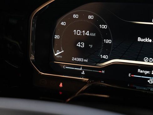 Used 2024 GMC Sierra 1500 SLT image 26