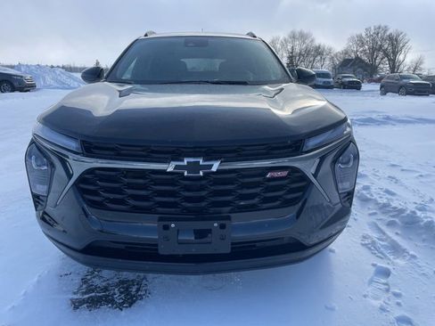 Used 2025 Chevrolet Trax RS image 6