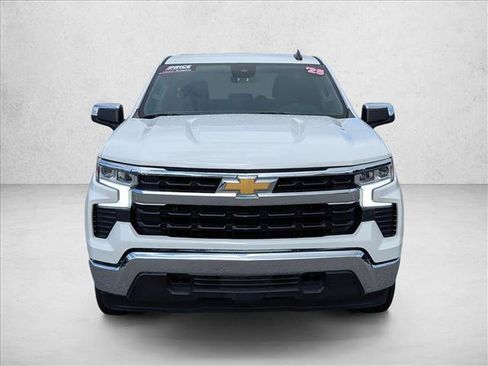 Used 2025 Chevrolet Silverado 1500 LT RWD image 2