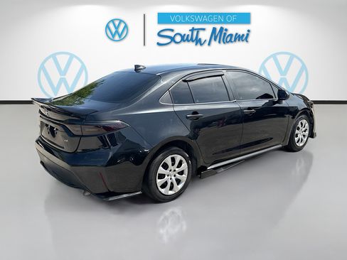 Used 2022 Toyota Corolla LE FWD image 7