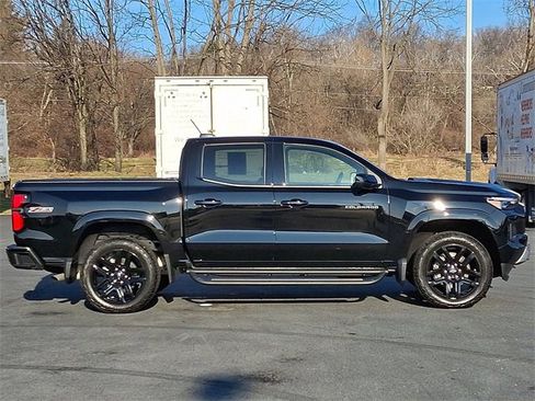 Used 2025 Chevrolet Colorado Z71 w/ Technology Package image 10