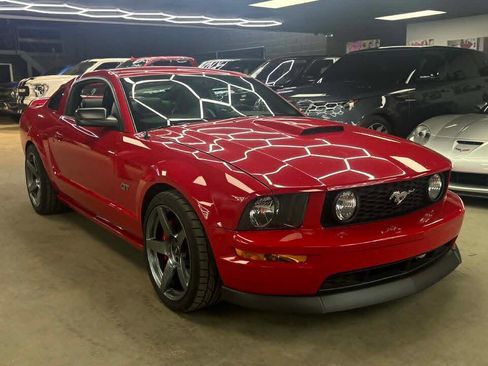 Used 2007 Ford Mustang GT Premium image 3