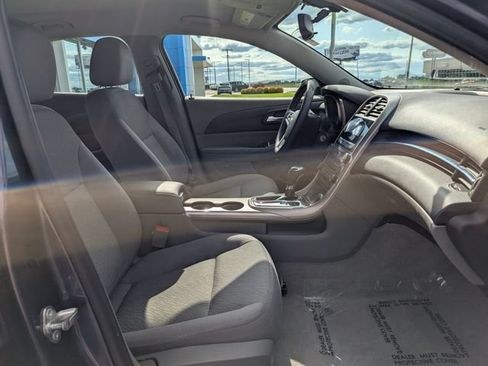 Used 2013 Chevrolet Malibu LS FWD image 3