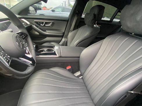 Used 2026 Mercedes-Benz S 500 4MATIC image 6