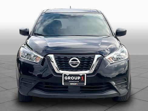 Used 2020 Nissan Kicks S FWD image 4