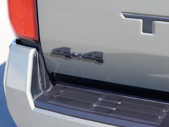 Certified 2026 Toyota Tacoma TRD Sport AWD/4WD image 14