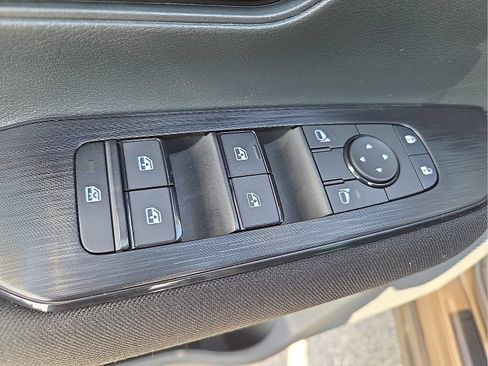 Used 2025 Nissan Kicks S FWD image 14