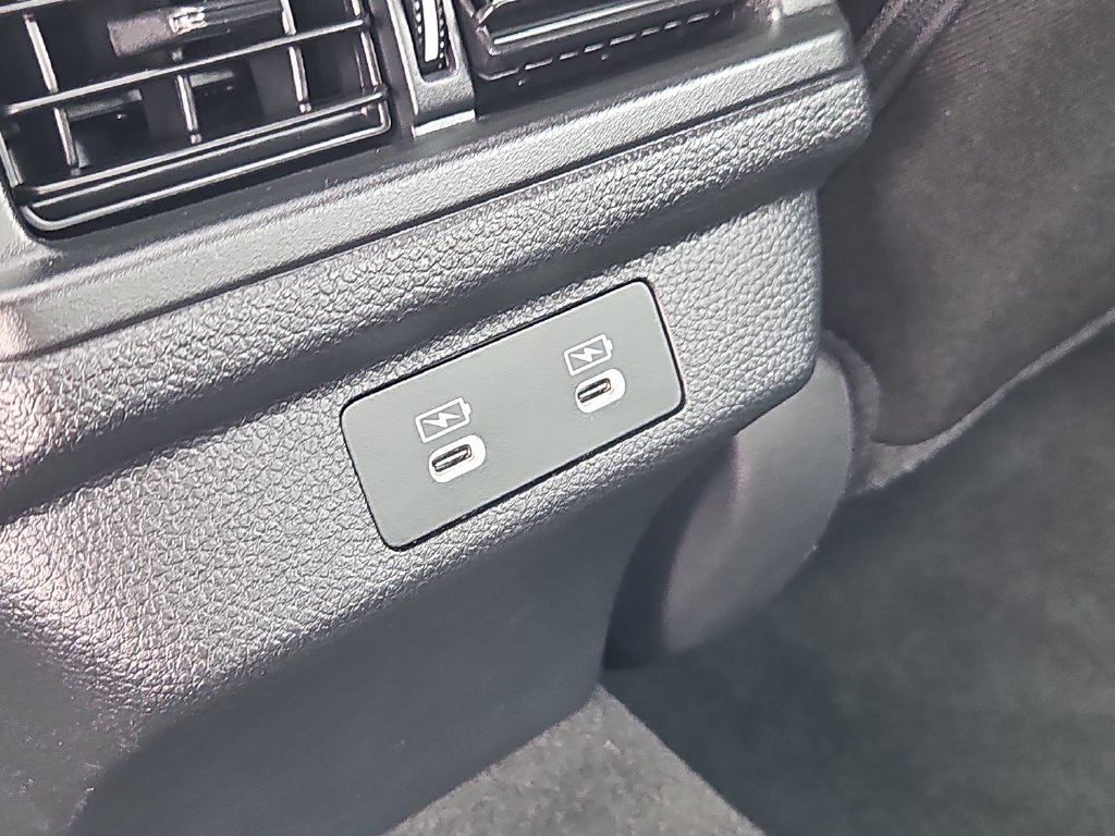 Used 2025 Honda Accord SE image 19