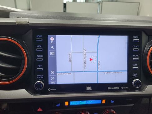 Used 2022 Toyota Tacoma TRD Sport image 63