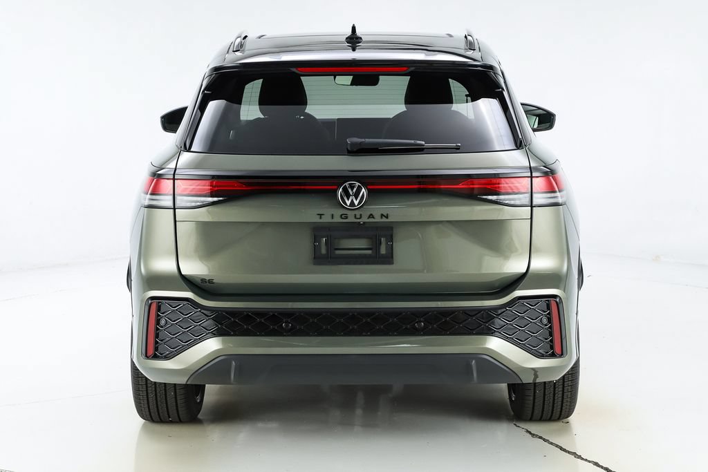 New 2026 Volkswagen Tiguan SE R-Line FWD image 47