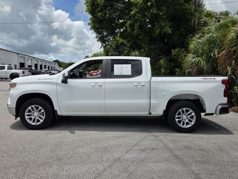 Certified 2022 Chevrolet Silverado 1500 LT AWD/4WD image 2