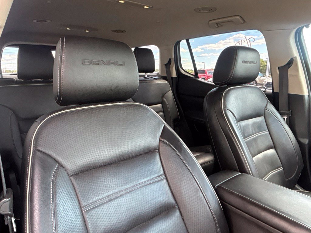Used 2017 GMC Acadia Denali w/ Technology Package FWD image 17