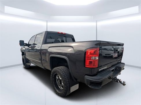 Used 2016 GMC Sierra 2500 Denali w/ Duramax Plus Package image 5